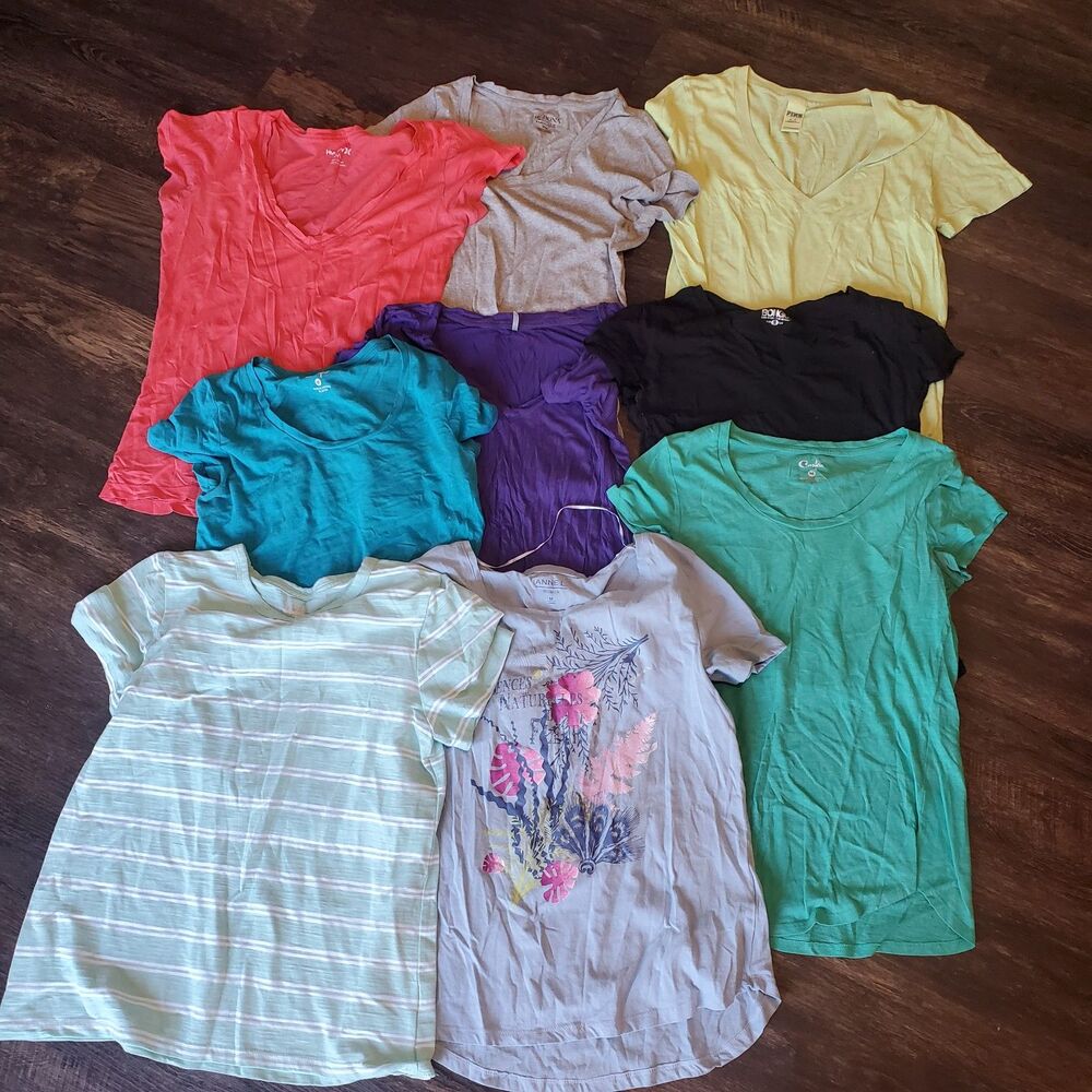 Lot of 9 Size Medium T-Shirts V-Neck and scoop Neck, some Vintage